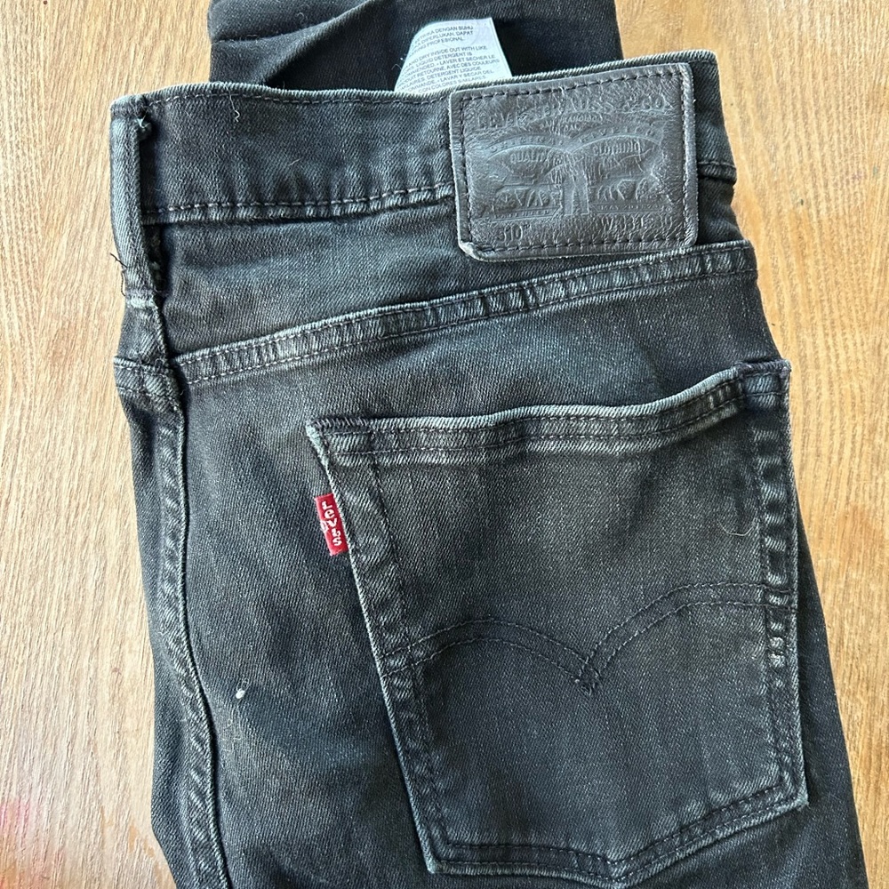 Men’s black Levi’s 510